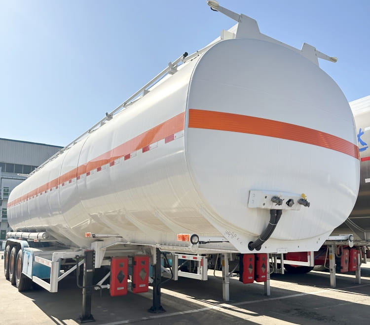 CIMC Trailers China Fuel Tanker Trailers for Sale in Burundi