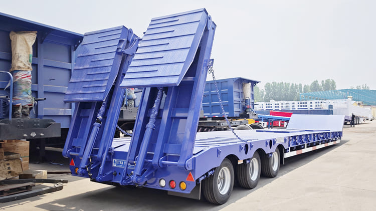 New Tri Axle Lowbed Semi Trailer Price in Burundi